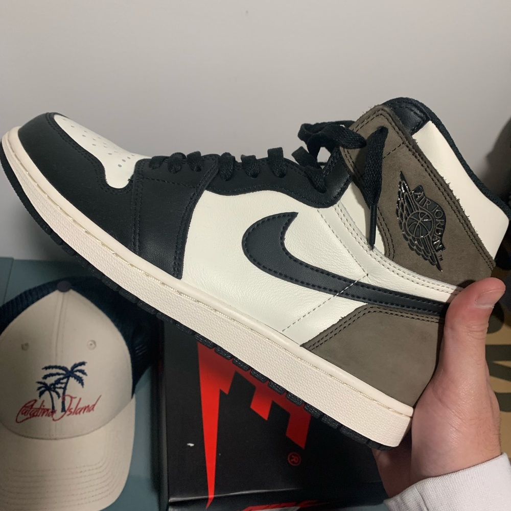 Only tried on basically dead stock, bought from StockX